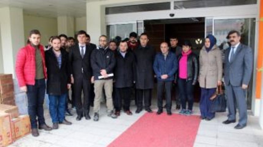 &Uuml;niversite &Ouml;ğrencilerinden G&uuml;venlik G&uuml;&ccedil;lerine Pestil-k&ouml;me Desteği