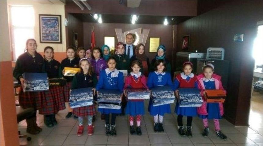 "k&uuml;&ccedil;&uuml;k Bedenler &Uuml;ş&uuml;mesin" Kampanyası K&ouml;y Okullarına Umut Oluyor