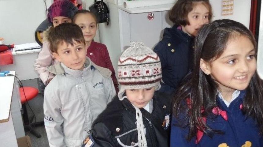 Minik &Ouml;ğrencinin Sorusu Doktoru Şaşkına Uğrattı