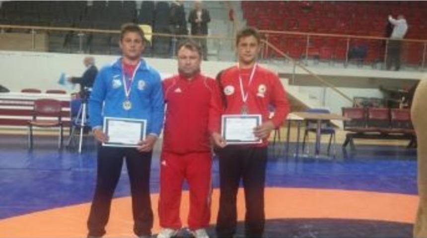 Umurbey Belediyesi G&uuml;reş Kul&uuml;b&uuml; Şampiyonluk Yolunda