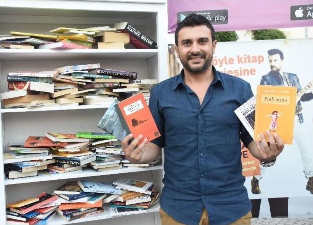 K&ouml;y Okuluna K&uuml;t&uuml;phane Kurdular