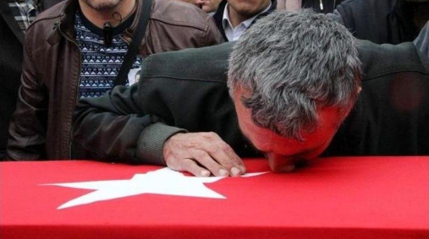 Şehit Babası Oğlunu Vuran Ter&ouml;ristin Fotoğrafını Paylaştı
