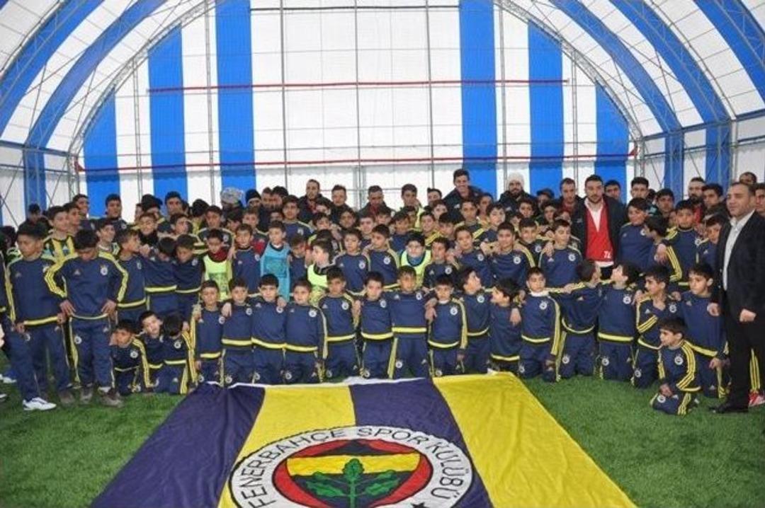 Patnos&rsquo;ta Fenerbah&ccedil;e Patnos Futbol Okulu A&ccedil;ıldı.