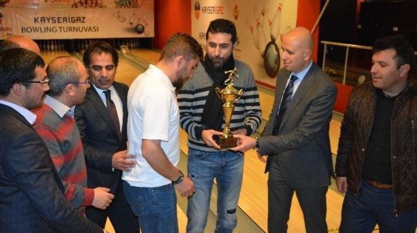 Kayseri Basını Kayserigaz Bowling Turnuvasında Buluştu