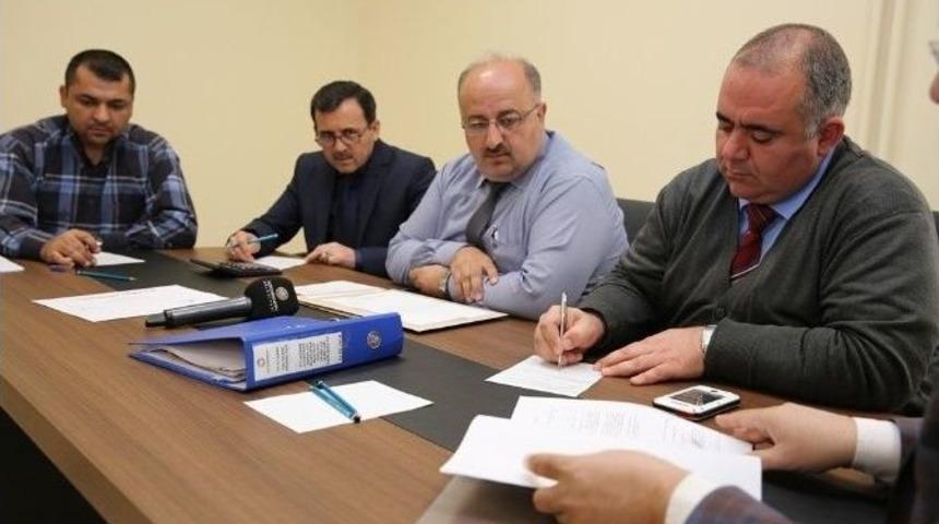 Kocasinan&rsquo;dan 956 Bin Liralık Futbol Sahası Yapımı İhalesi