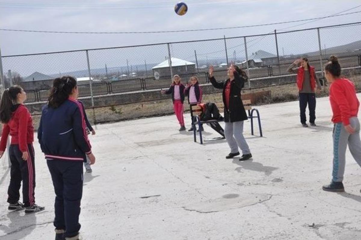 Doğansu Kız Ybo Başarıya Doymuyor