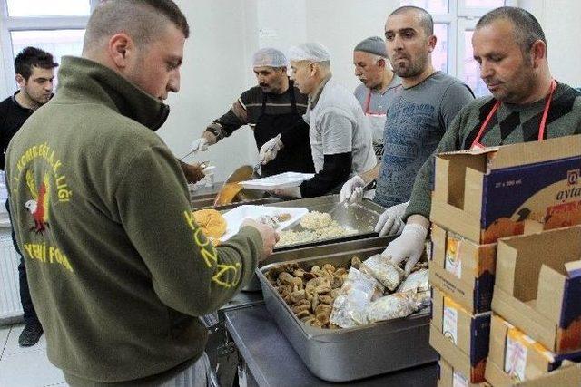 &Ccedil;orum&rsquo;dan G&uuml;venlik G&uuml;&ccedil;lerine Anlamlı Destek 1