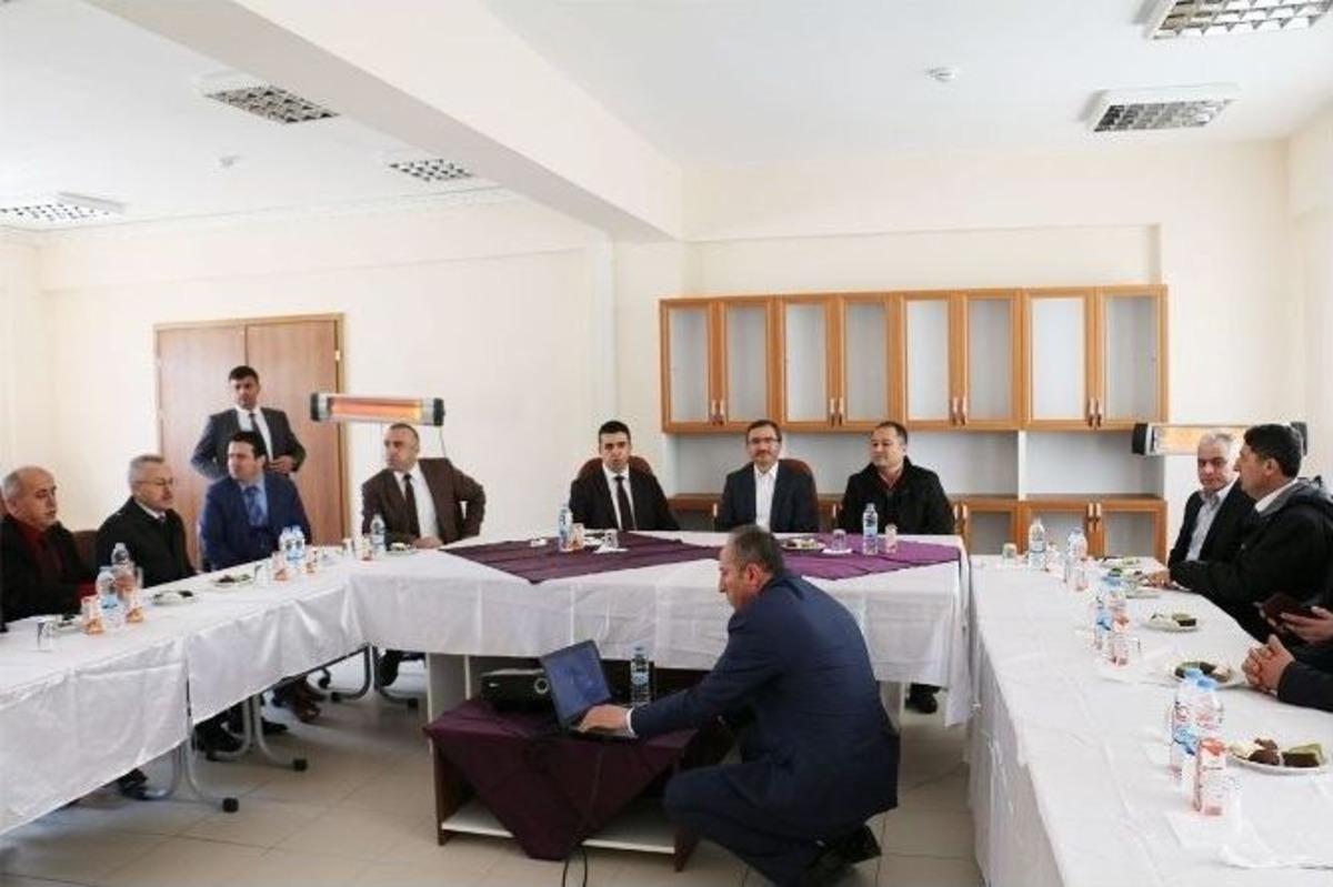 Bakan Yardımcısı U&ccedil;ar, Narman A&ccedil;ık Ceza İnfaz Kurumunu Ziyaret Etti