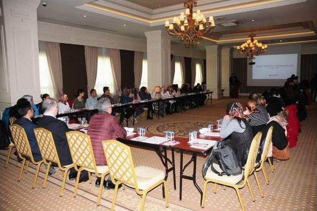 Van&rsquo;da Kadın Sağlığı &Ccedil;alıştayı 1