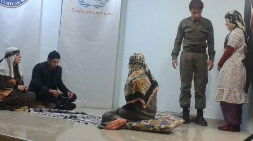 Bafra&rsquo;da D&uuml;nya Tiyatrolar G&uuml;n&uuml; Etkinliği