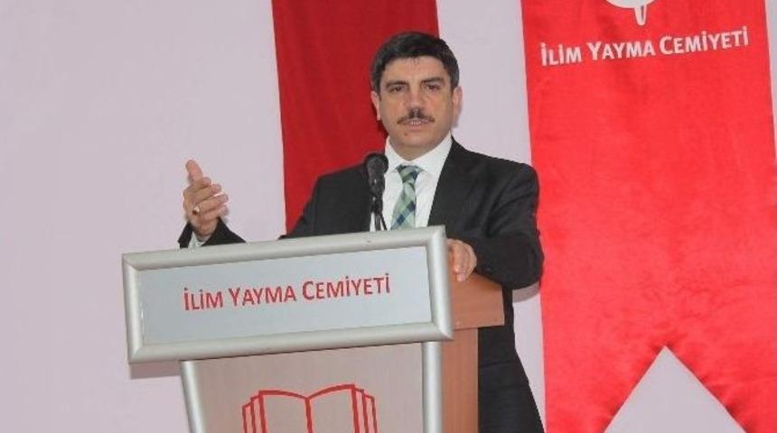 Ak Partili Aktay: &ldquo;t&uuml;rkiye&rsquo;de Anayasa Mahkemesi İflas Etti&rdquo;