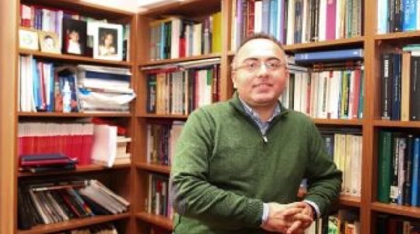 Prof. Dr. Mitat &Ccedil;elikpala: &ldquo;rus Heyetin Gelişi Askeri Alanda Tarafların G&ouml;r&uuml;şmeye Başladığına İşaret Ediyor&rdquo;