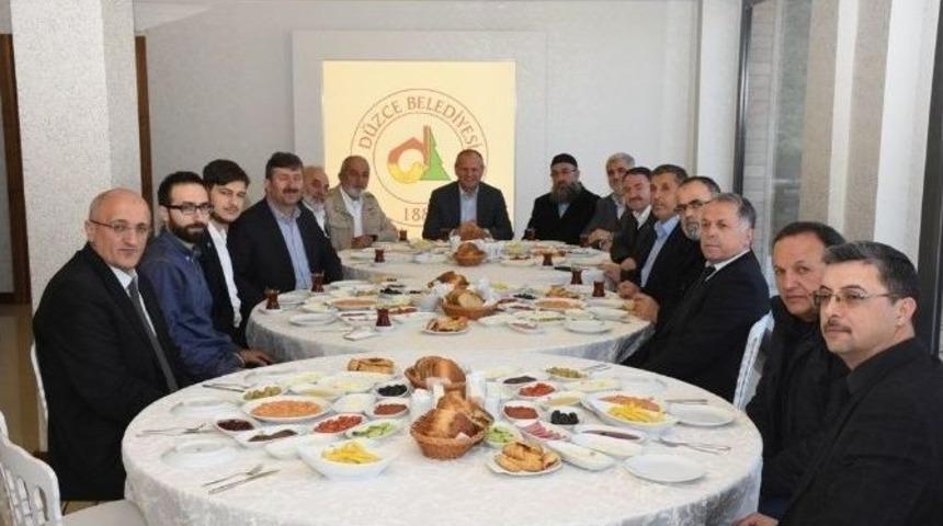 Vakıf Ve Dernek Temsilcileriyle Toplantı Yapıldı