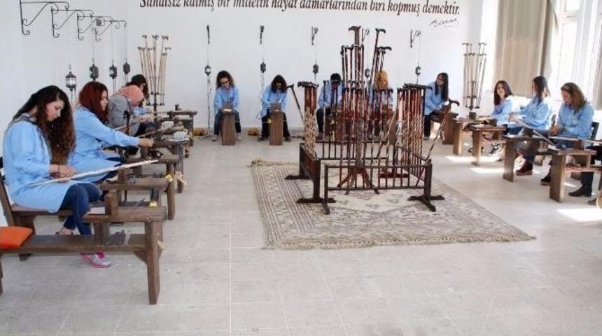 &ldquo;asaletin Simgesi&rdquo; Narin Ellerde &Uuml;retilip D&uuml;nyaya Tanıtılacak