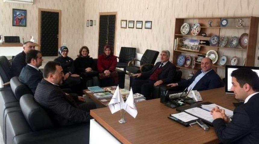 Ak Parti&rsquo;den Tkdk&rsquo;ya &rsquo;hayırlı Olsun&rsquo; Ziyareti