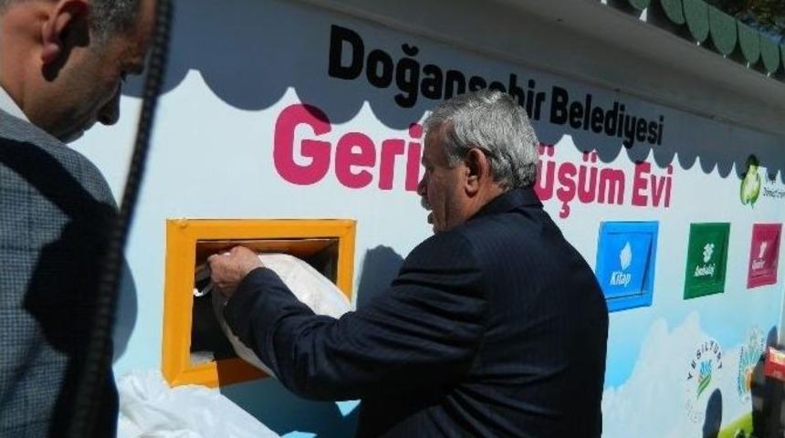 Doğanşehir&rsquo;de Geri D&ouml;n&uuml;ş&uuml;m Evleri A&ccedil;ıldı