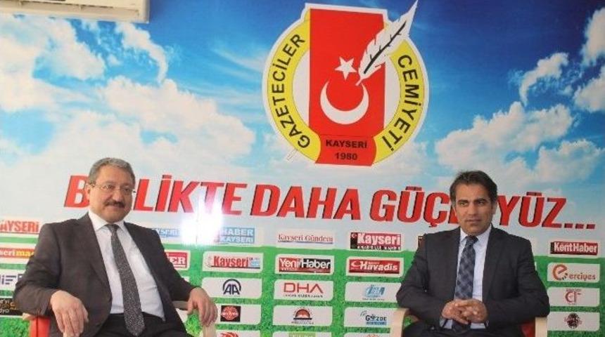 Er&uuml; Rekt&ouml;r&uuml; Prof. Dr. Muhammet G&uuml;ven: