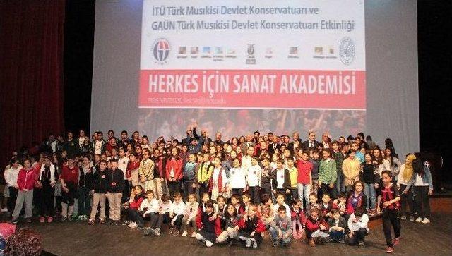 Gençler, Türk Müziği Çalgılarını Dünyaya Tanıyacak