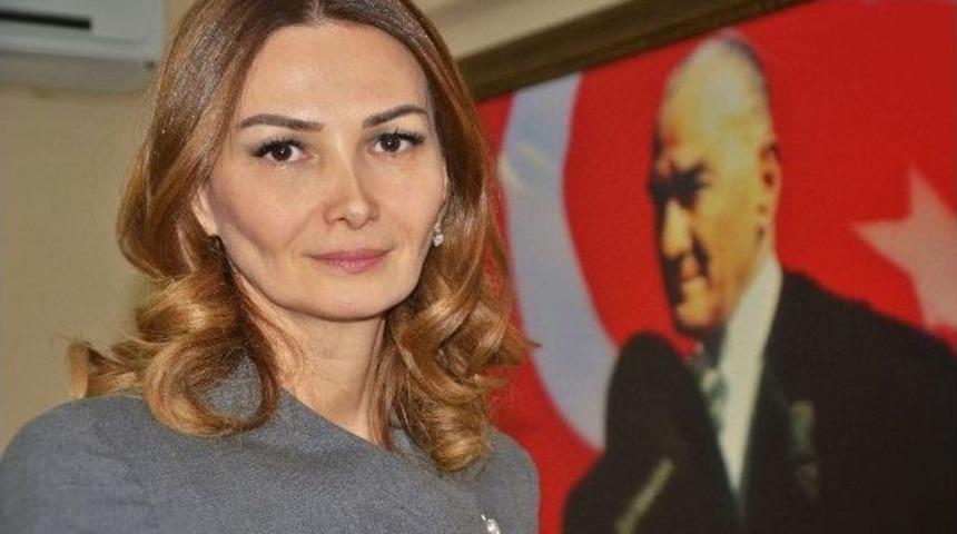 Azeri Vekil Paşayeva: "bug&uuml;n T&uuml;rkiye&rsquo;ye Sahip &Ccedil;ıkma Zamanıdır"
