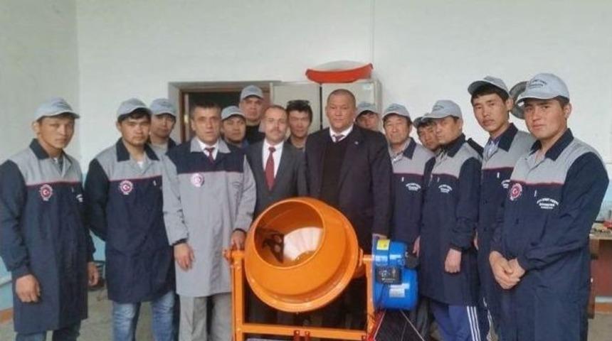 Ahmet Yesevi &Uuml;niversitesi&rsquo;nden G&uuml;neş Enerjisi Atağı