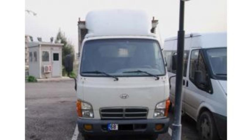 Cezaevi Firarisi, Sahte Kimlik, Ehliyet Ve İkiz Plakalı &Ccedil;alıntı Kamyonetle Yakalandı