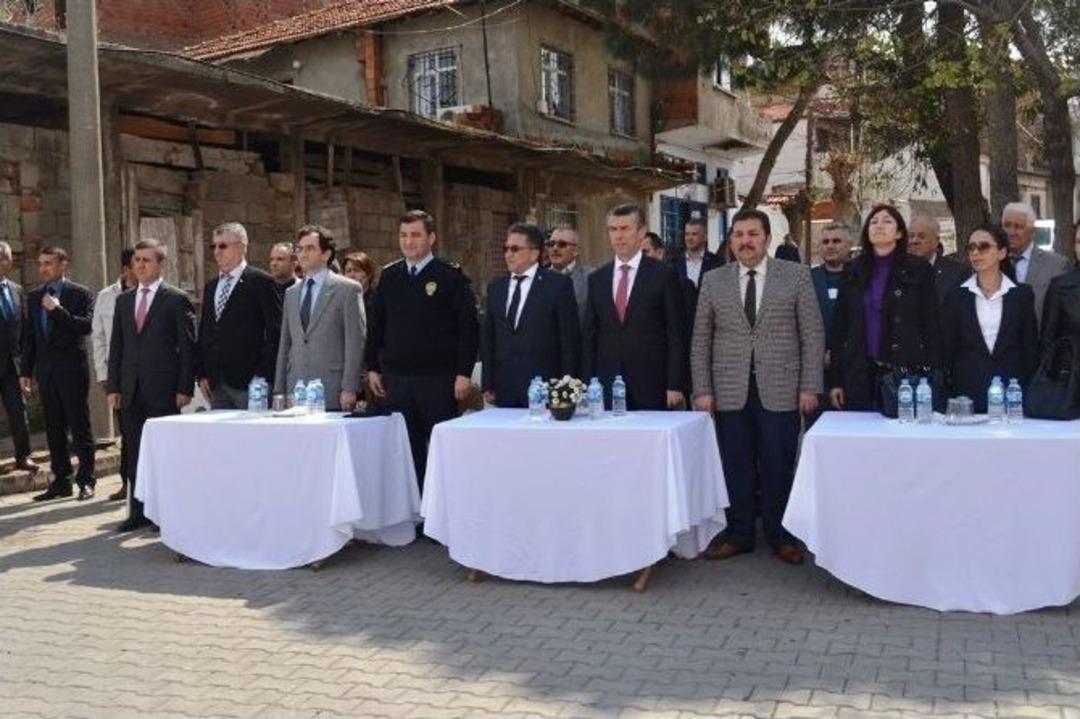 İbrahimce Mahallesi Edremit Protokol&uuml;n&uuml; &Ccedil;i&ccedil;eklerle Karşıladı