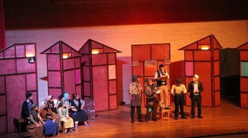 Toroslar Belediyesi Şehir Tiyatrosu&rsquo;ndan &lsquo;keşanlı Ali Destanı&rsquo;