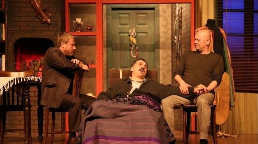 Bozok &Uuml;niversitesi Ev Sahipliğinde &Uuml;niversiteler Arası Tiyatro Festivali Başladı