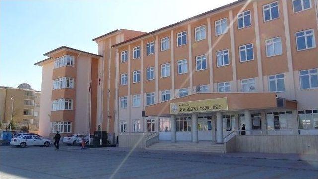 Lisede Kız Öğrenciye Taciz İddiası