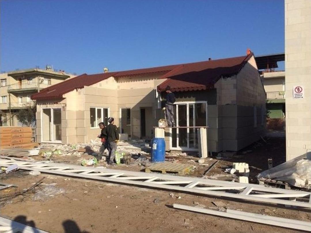 B&uuml;y&uuml;kşehirin İtfaiye Binaları Y&uuml;kseliyor