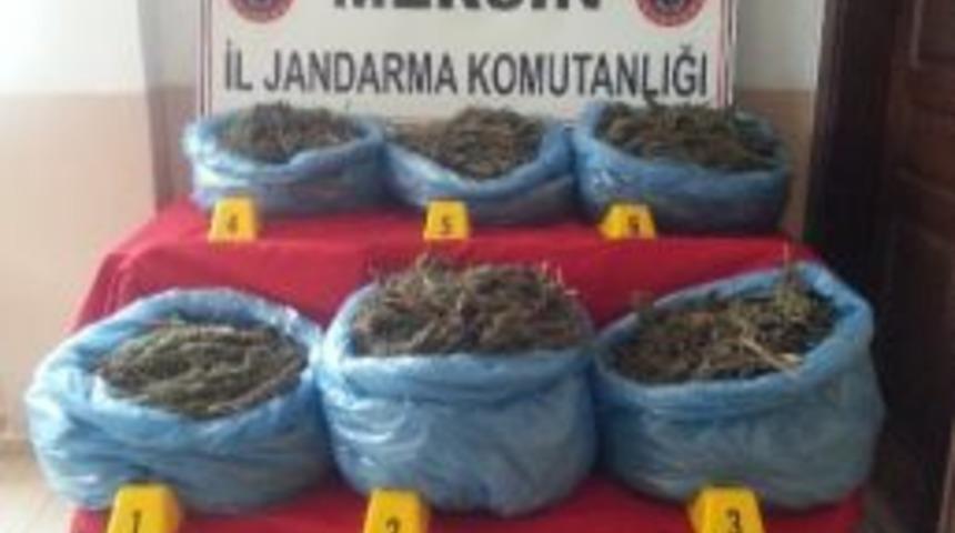 Mersin&rsquo;de Jandarma 21 Kilo Uyuşturucu Ele Ge&ccedil;irdi
