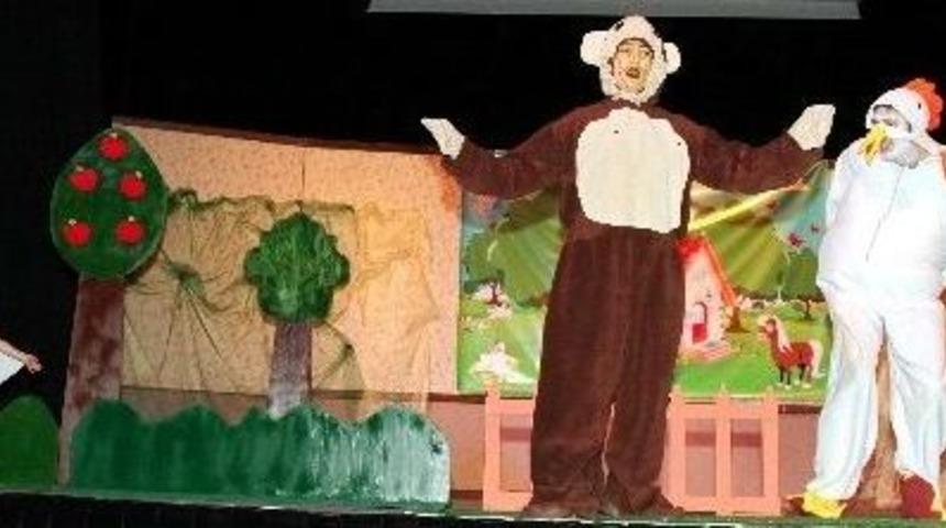 Kreş Ve Anaokulu &Ouml;ğrencilerinden Tiyatro G&uuml;n&uuml; Etkinliği