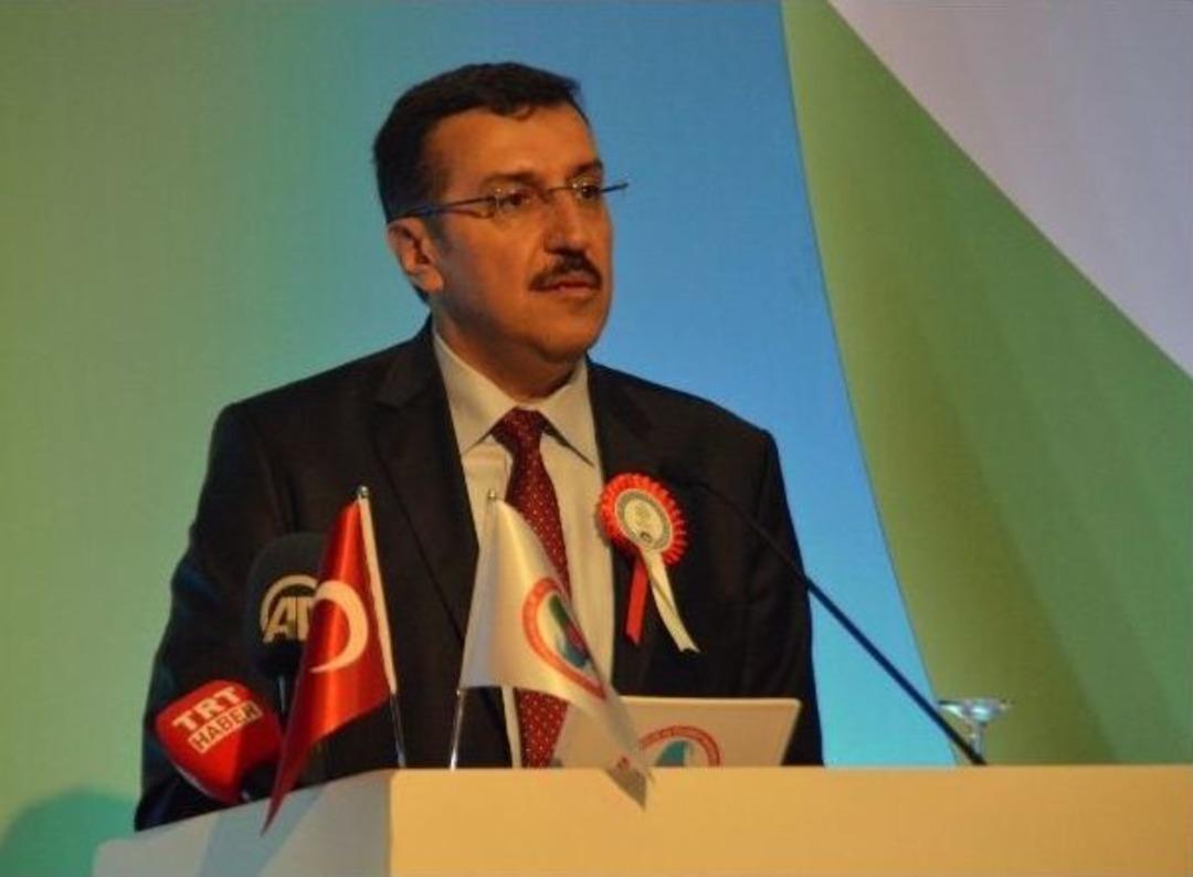 Bakan T&uuml;fenkci Ağrı&rsquo;da