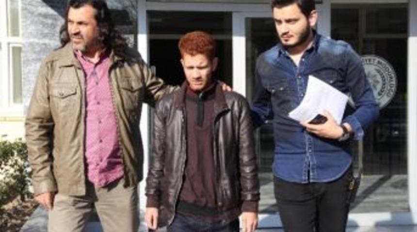 Sahte Yabancı Tanıtma Belgesiyle Yakalandı