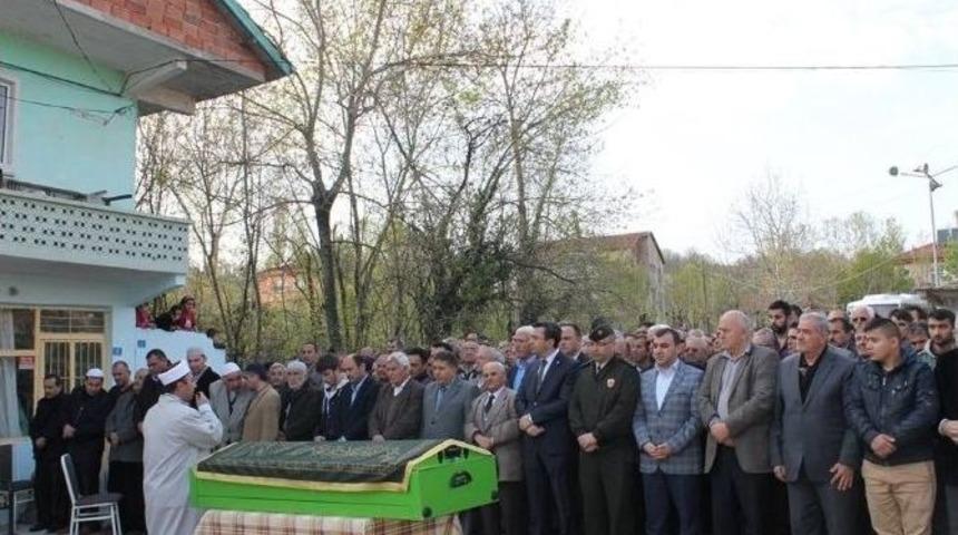İntihar Eden Polis Memuru Toprağa Verildi