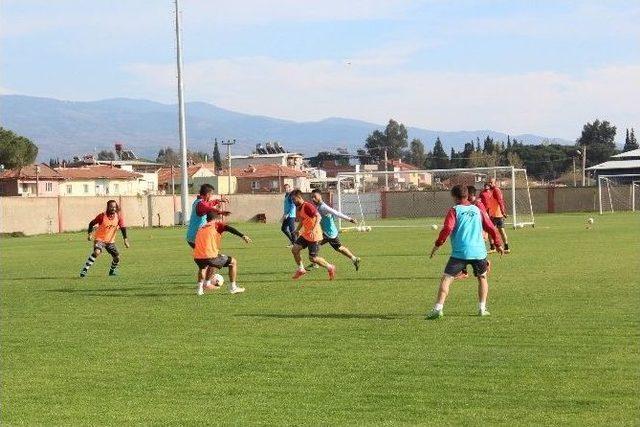 Nazillibelediyespor, Pazarspor Karşılaşmasına Hazırlanıyor