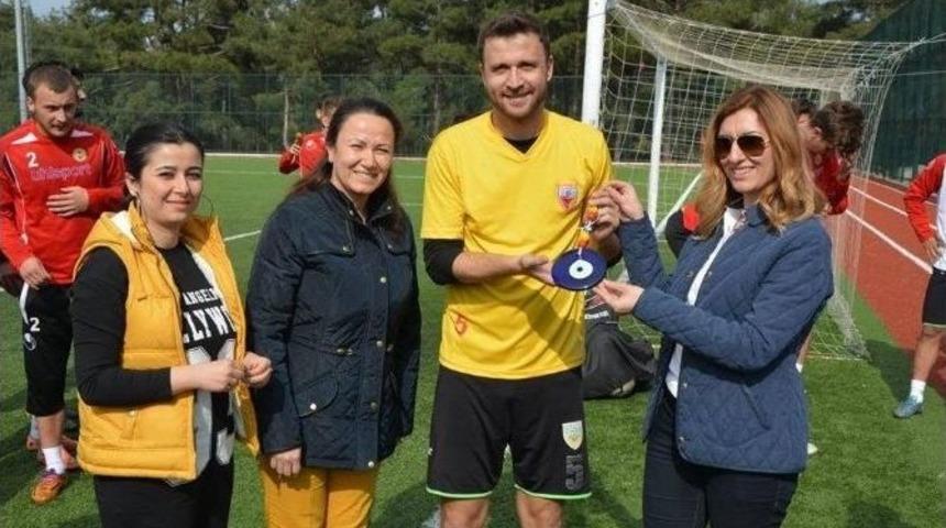 Kızılcab&ouml;l&uuml;kspor&rsquo;a Nazar Boncuklu Ziyaret