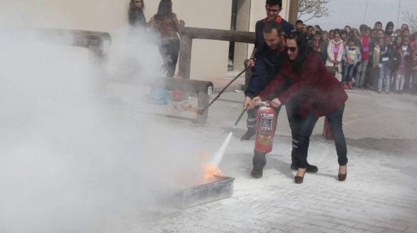 Nevşehir&rsquo;de &Ouml;ğrenciler Yangın Tatbikatında