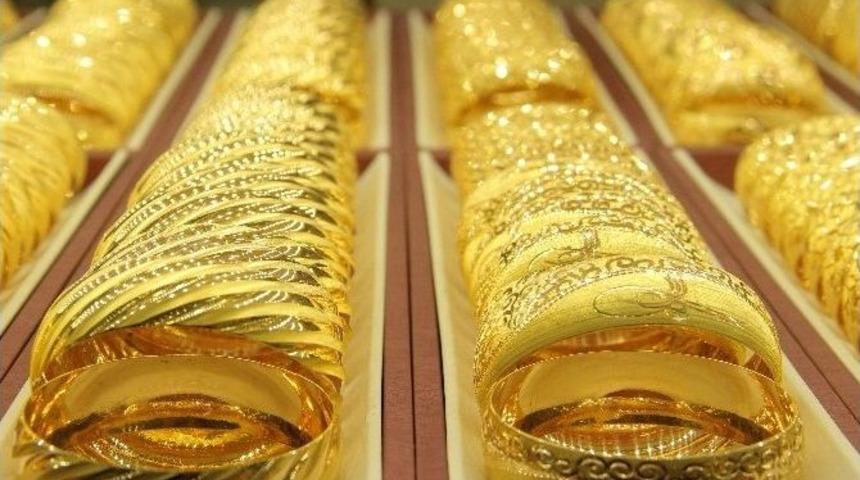 Kuyumculardan Altının Y&uuml;kseleceği Sinyali