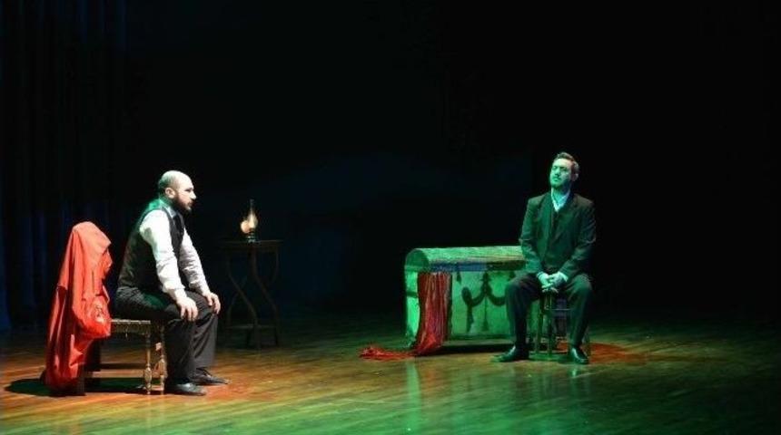Sa&uuml;&rsquo;de &ldquo;şair&rdquo; İsimli Tiyatro Oyunu D&uuml;zenlendi