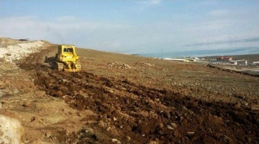 Erciş&rsquo;te &Uuml;z&uuml;m Bağları &Ccedil;alışması