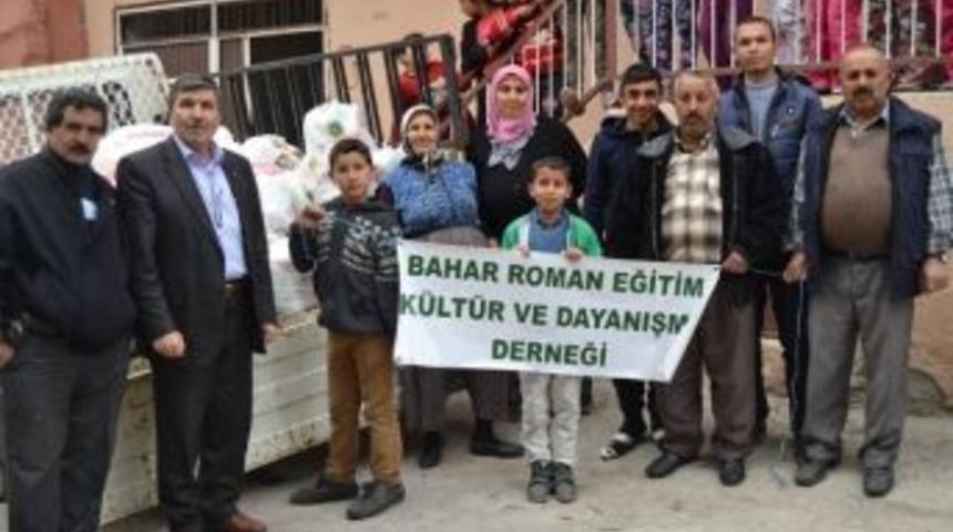 Roman Derneğinden Bayırbucak T&uuml;rkmenlerine Yardım