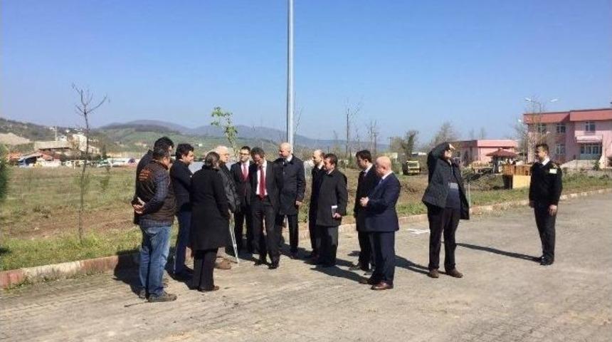 Be&uuml; &Ccedil;aycuma Kamp&uuml;s&uuml;&rsquo;ne Yusuf G&uuml;nay&rsquo;dan Destek