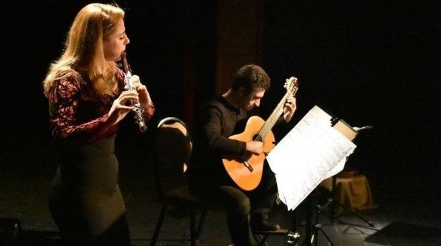 Fl&uuml;t Gitar Duo Konseri