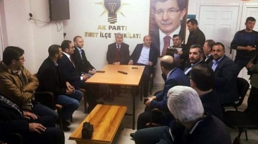 &Ccedil;etinbaş Ve Yılmaz Emet&rsquo;te Ak Parti Y&ouml;netim Kurulu Toplantısı&rsquo;na Katıldı