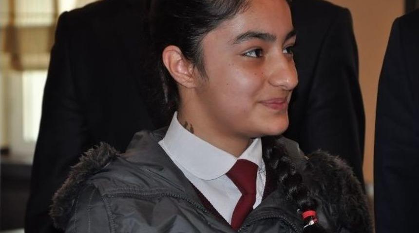 Teog Sınavında 120&rsquo;de 120 Yapan &Ouml;ğrenciye Altın &Ouml;d&uuml;l&uuml;