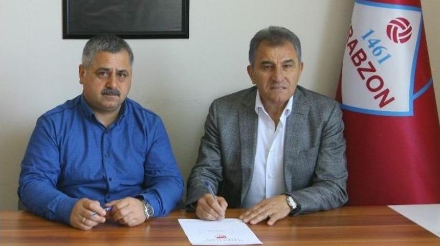 1461 Trabzon’da Hüsnü Özkara Ve Metin Bak İmzaladı