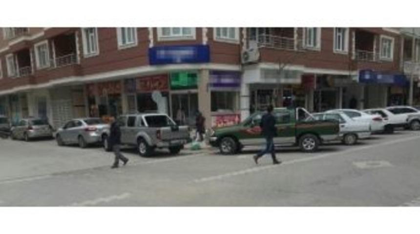 Kulu&rsquo;da Ara&ccedil;ların Kaldırım İşgaline Tepki