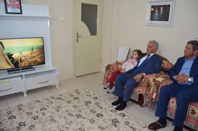 Şehit Arkadaşları İ&ccedil;in Ağıt Yaktılar 2