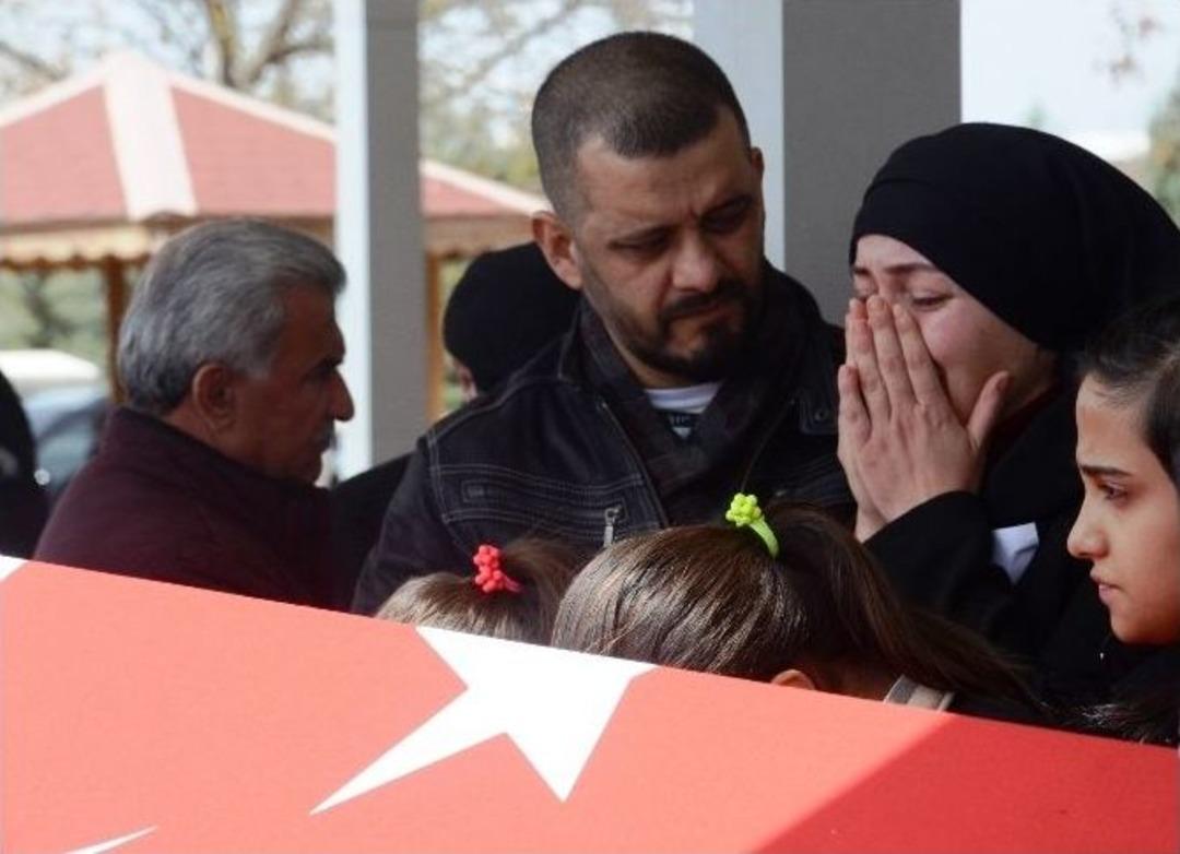 Trafik Kazasında Hayatını Kaybeden Polis Memleketinde Toprağa Verildi